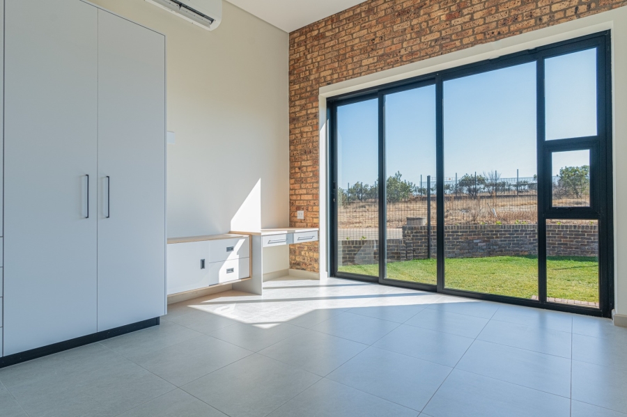 To Let 3 Bedroom Property for Rent in Helderzicht Eco Estate North West